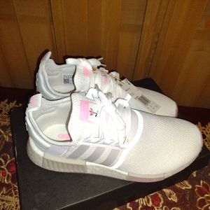 Sz 9 Adidas sneakers pink white